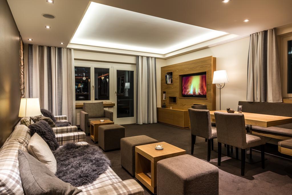 Hotel Mistral Superior Саас-Фее Екстериор снимка