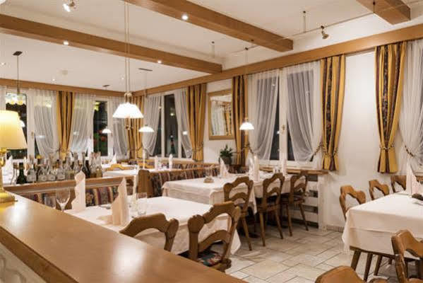 Hotel Mistral Superior Саас-Фее Екстериор снимка